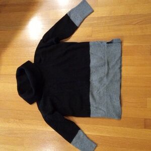 Tahari 100% Extrafine Merino Wool Sweater Small